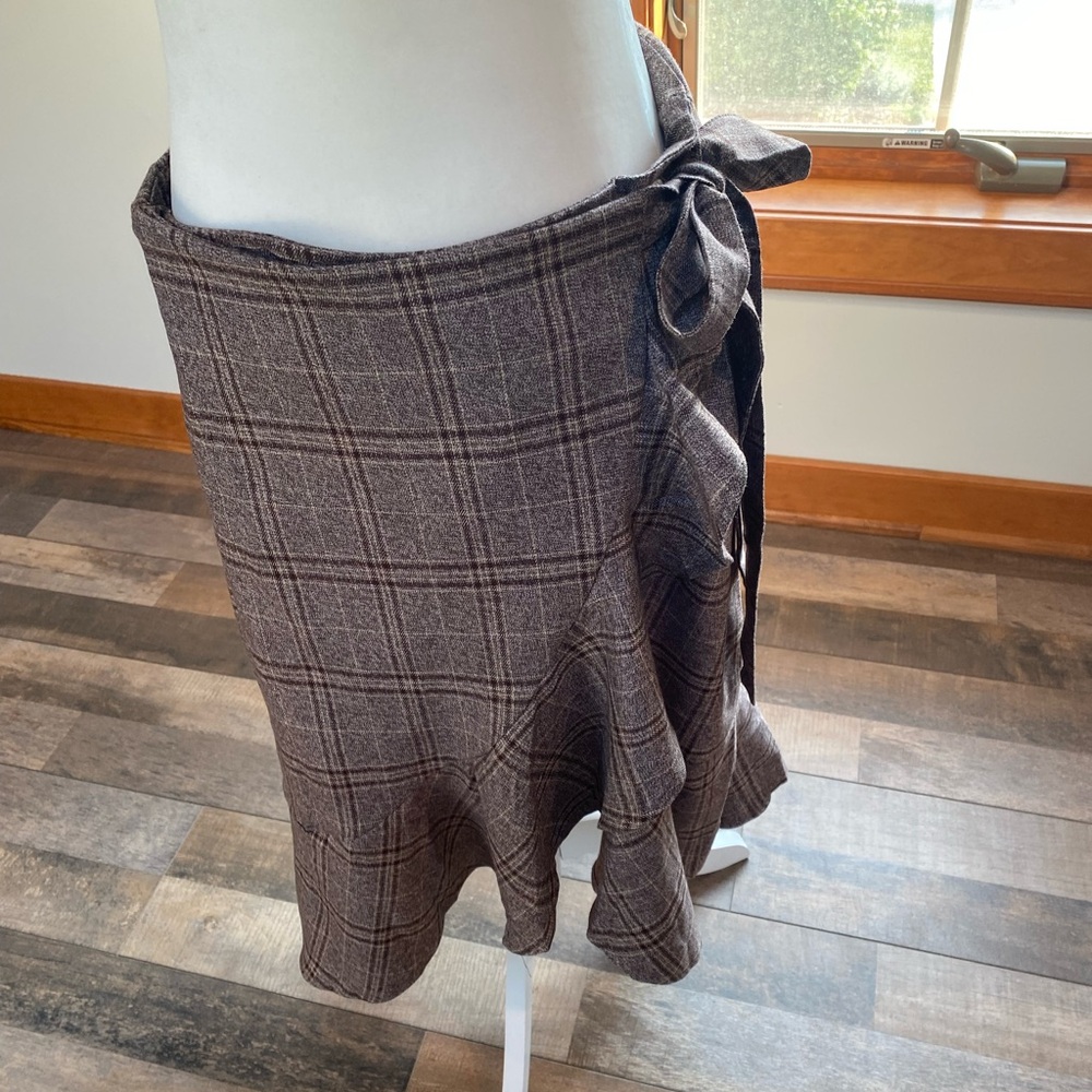 Plaid wrap skirt